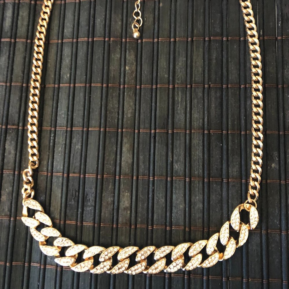 WOMEN'S DESIGNER NECKLACE.....BLING-BLING